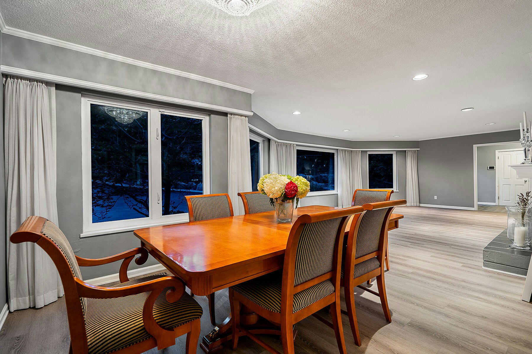 4740 Rutland Road, West Vancouver, BC, V7W 1G7 - 8