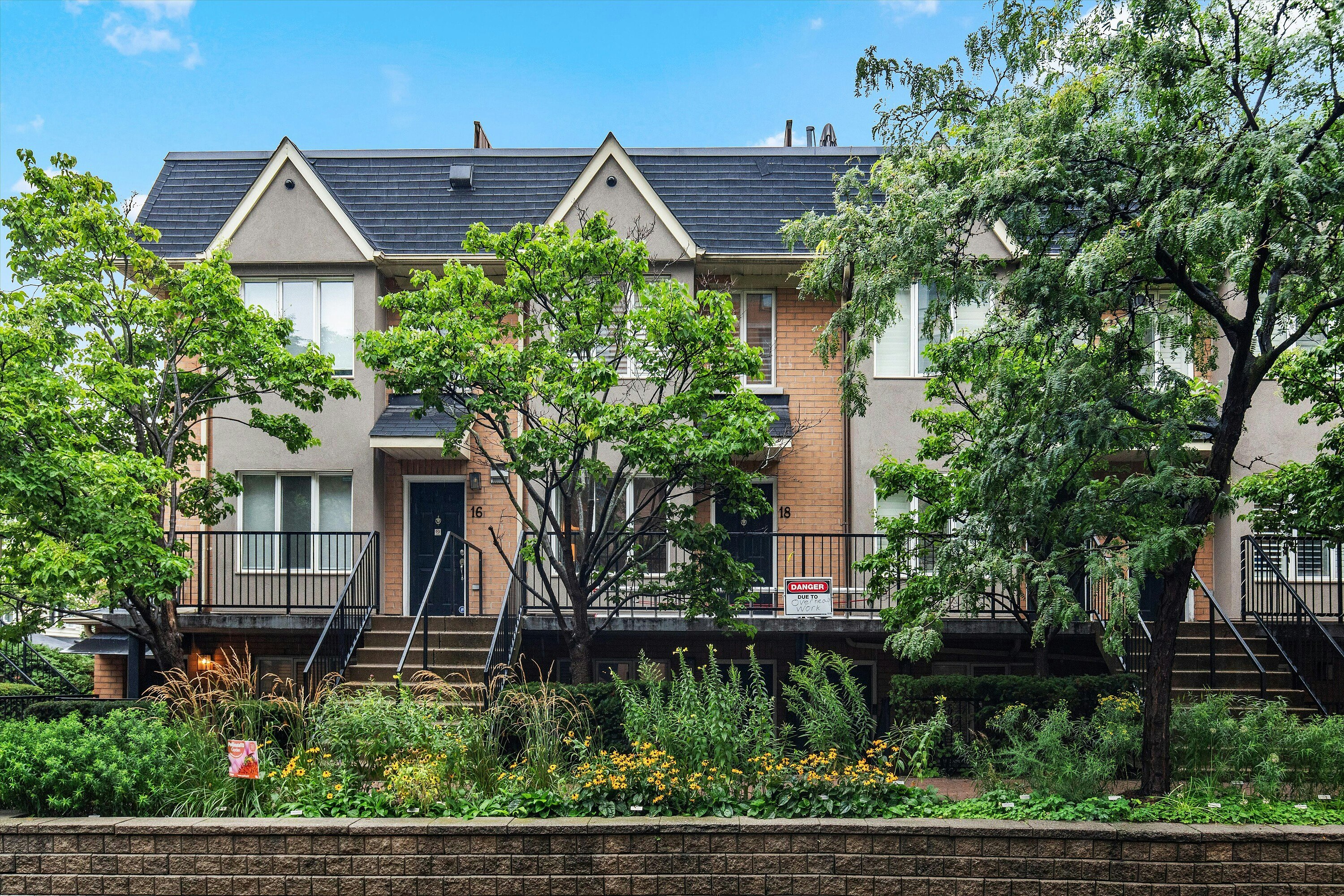 18-208 Niagara Street, Toronto, ON, M6J 3W5