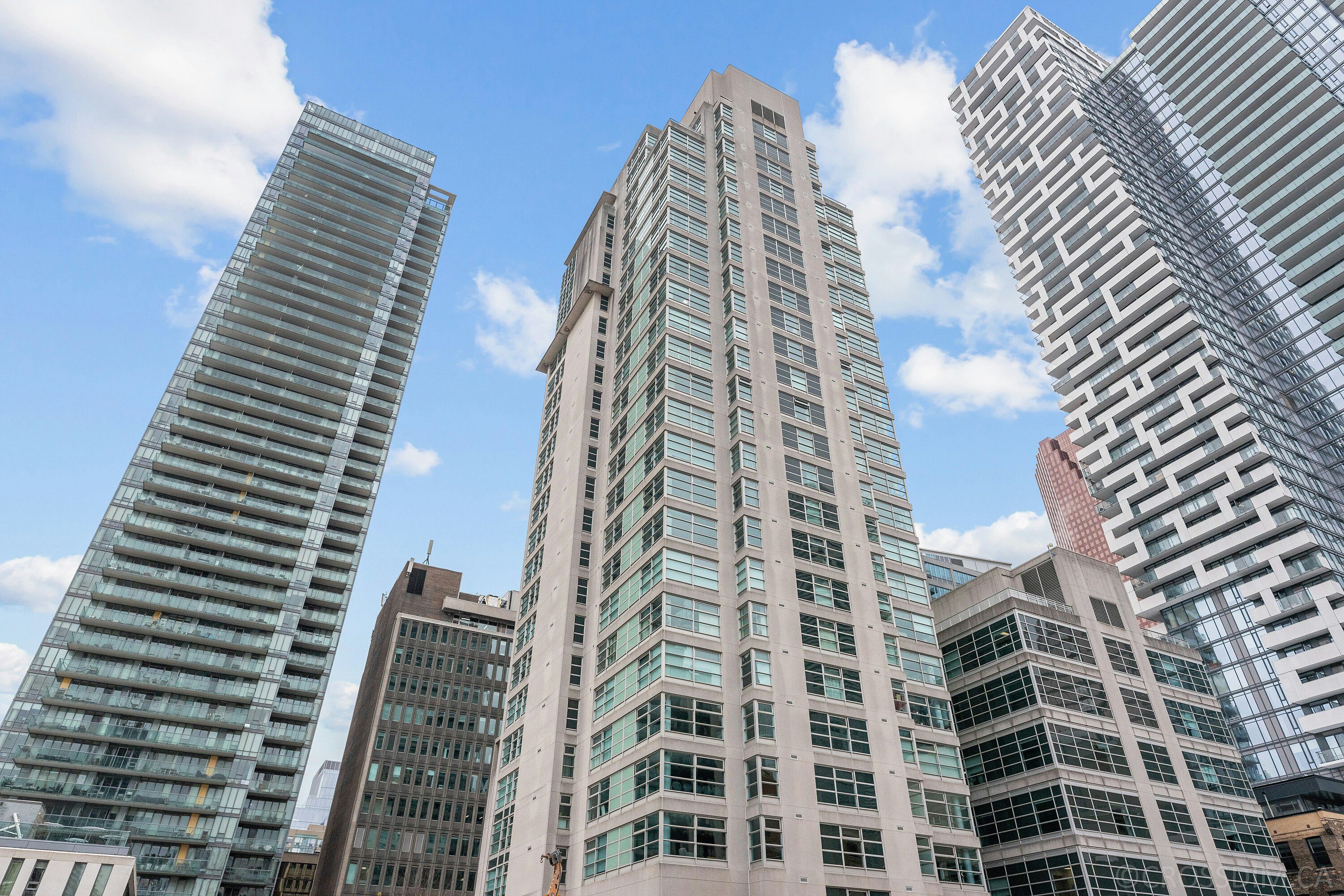 1802-50 Lombard Street, Toronto, ON, M5C 2X4