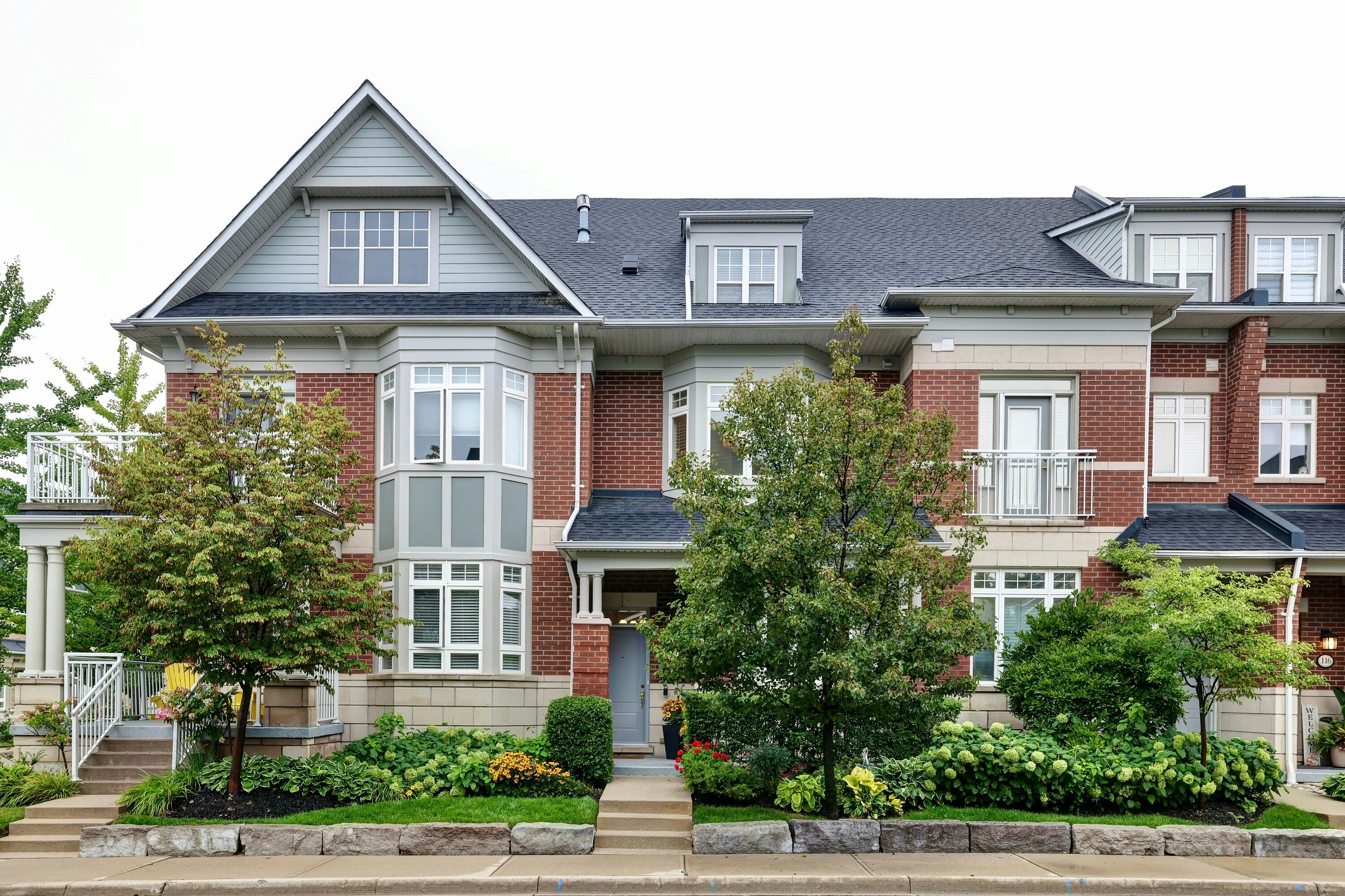 112 Waterside Drive, Mississauga, ON, L5G 4T8