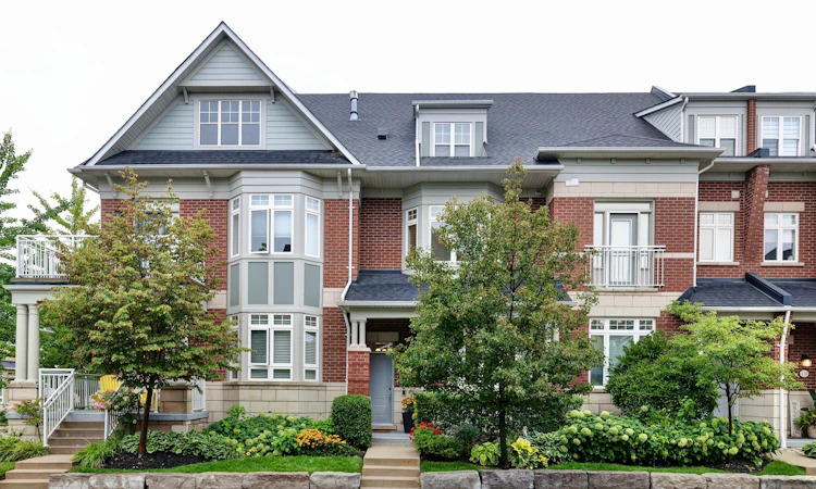 112 Waterside Drive