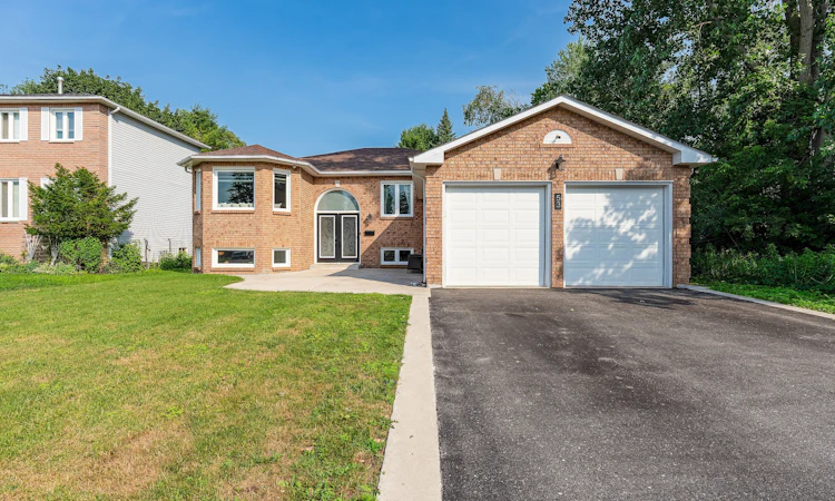 53 Royal Beech Drive