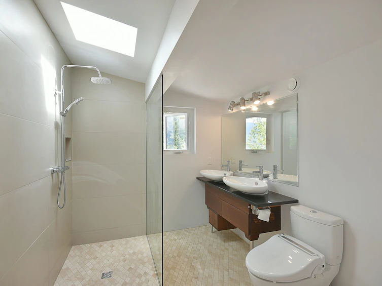 6400 Crowston Road, Sechelt, BC, V7Z 0L1 - 40
