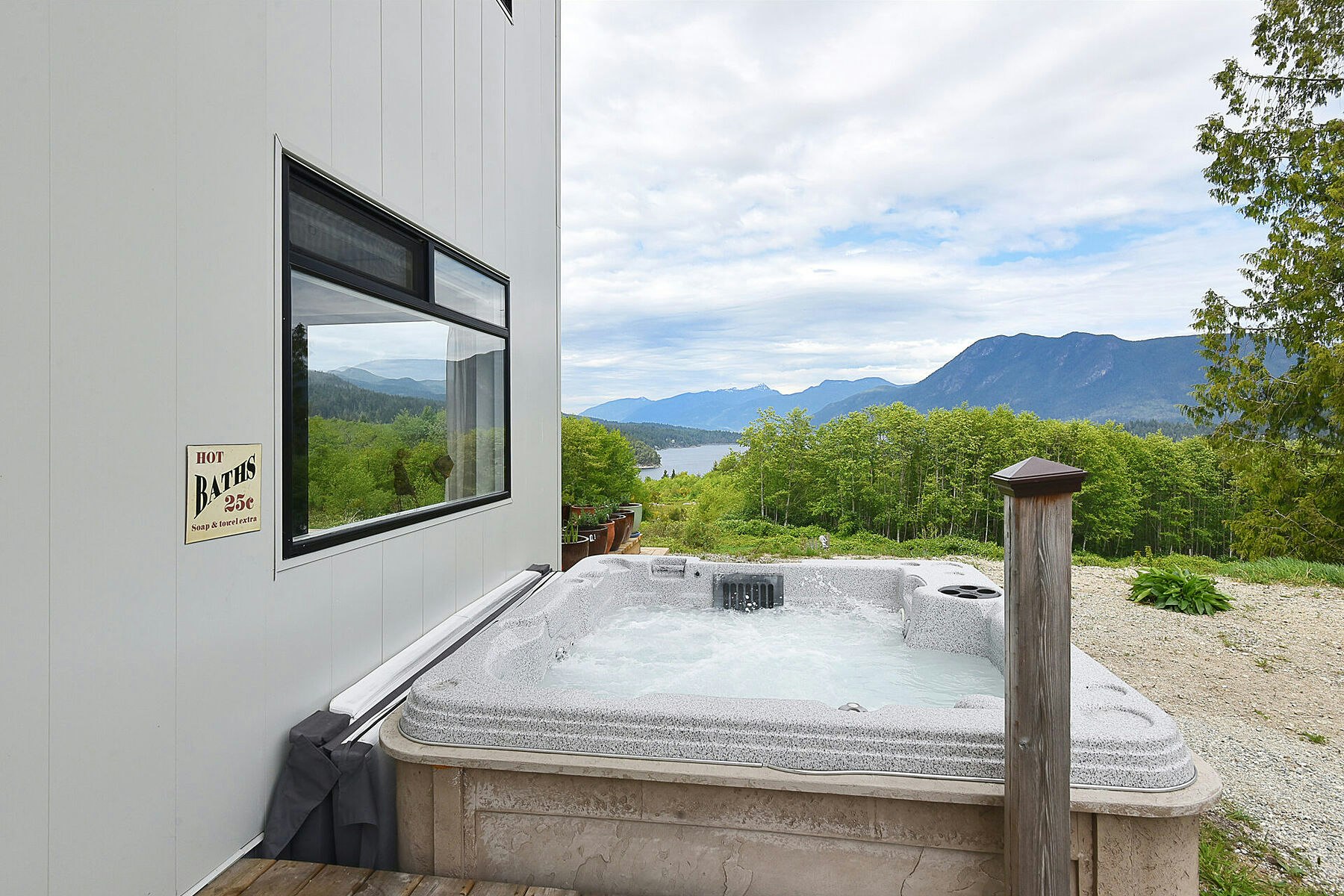 6400 Crowston Road, Sechelt, BC, V7Z 0L1 - 22