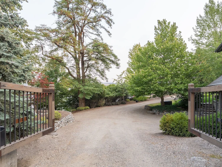 12407 Coldstream Creek Road, Coldstream, BC, V1B 1G2 - 46