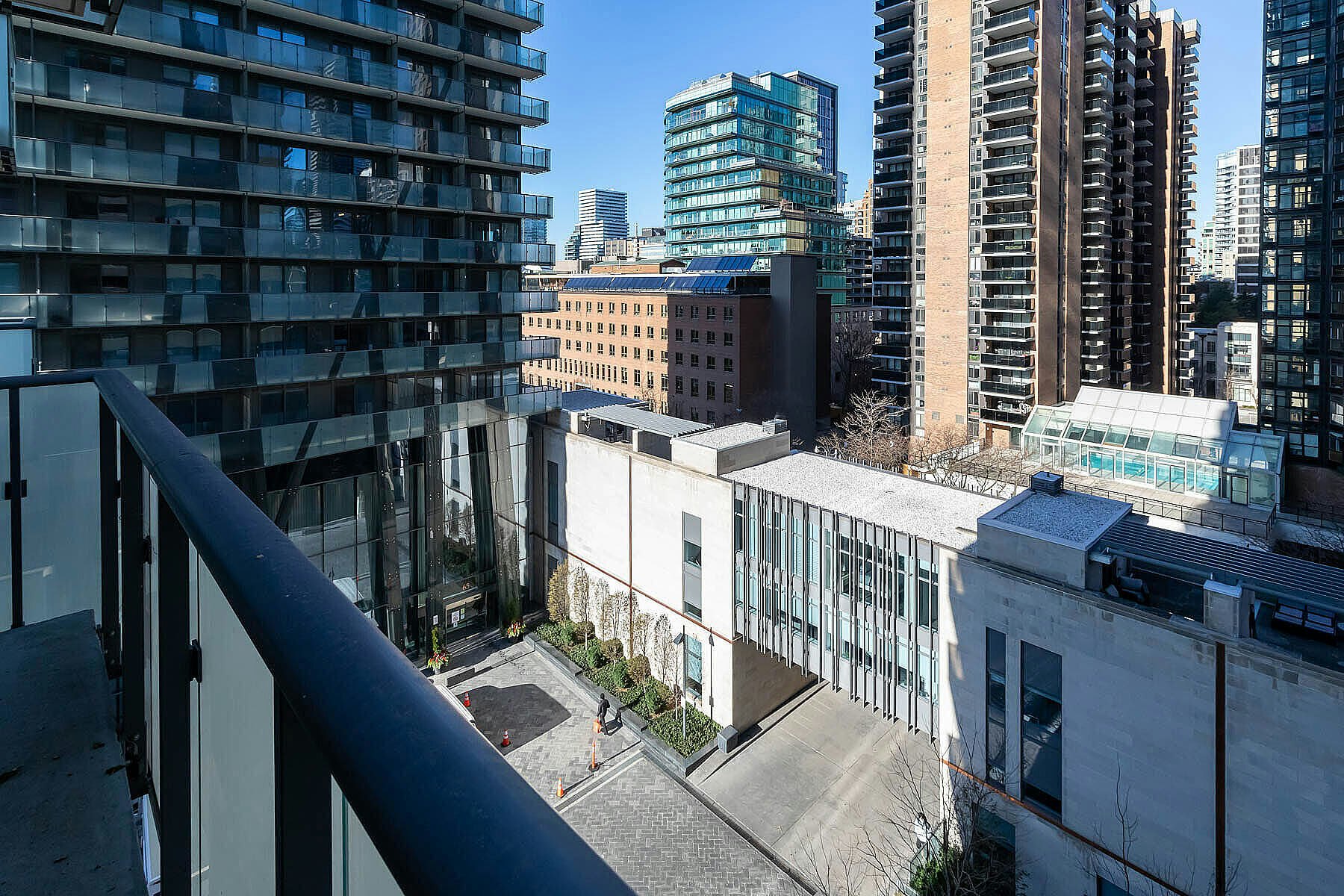608-1080 Bay Street, Toronto, ON, M5S 0A5 - 18