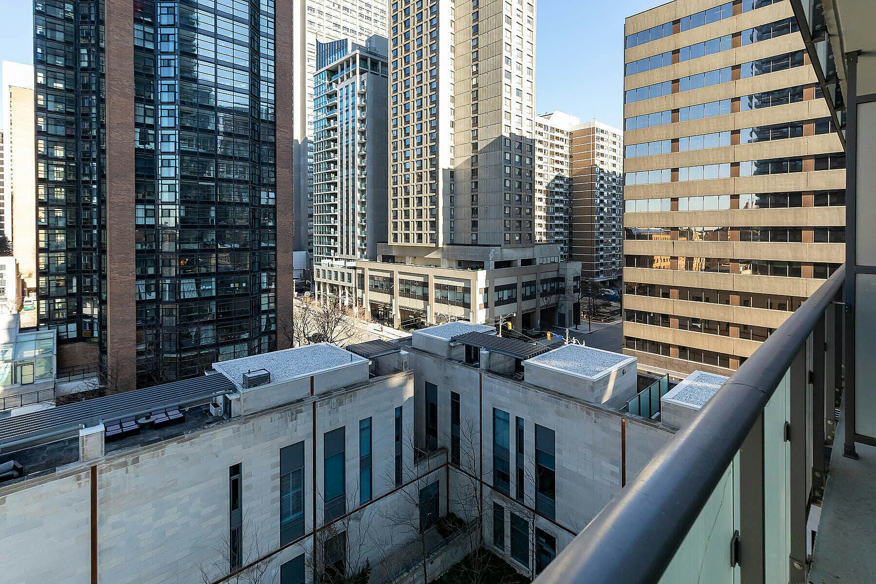 608-1080 Bay Street, Toronto, ON, M5S 0A5 - 17