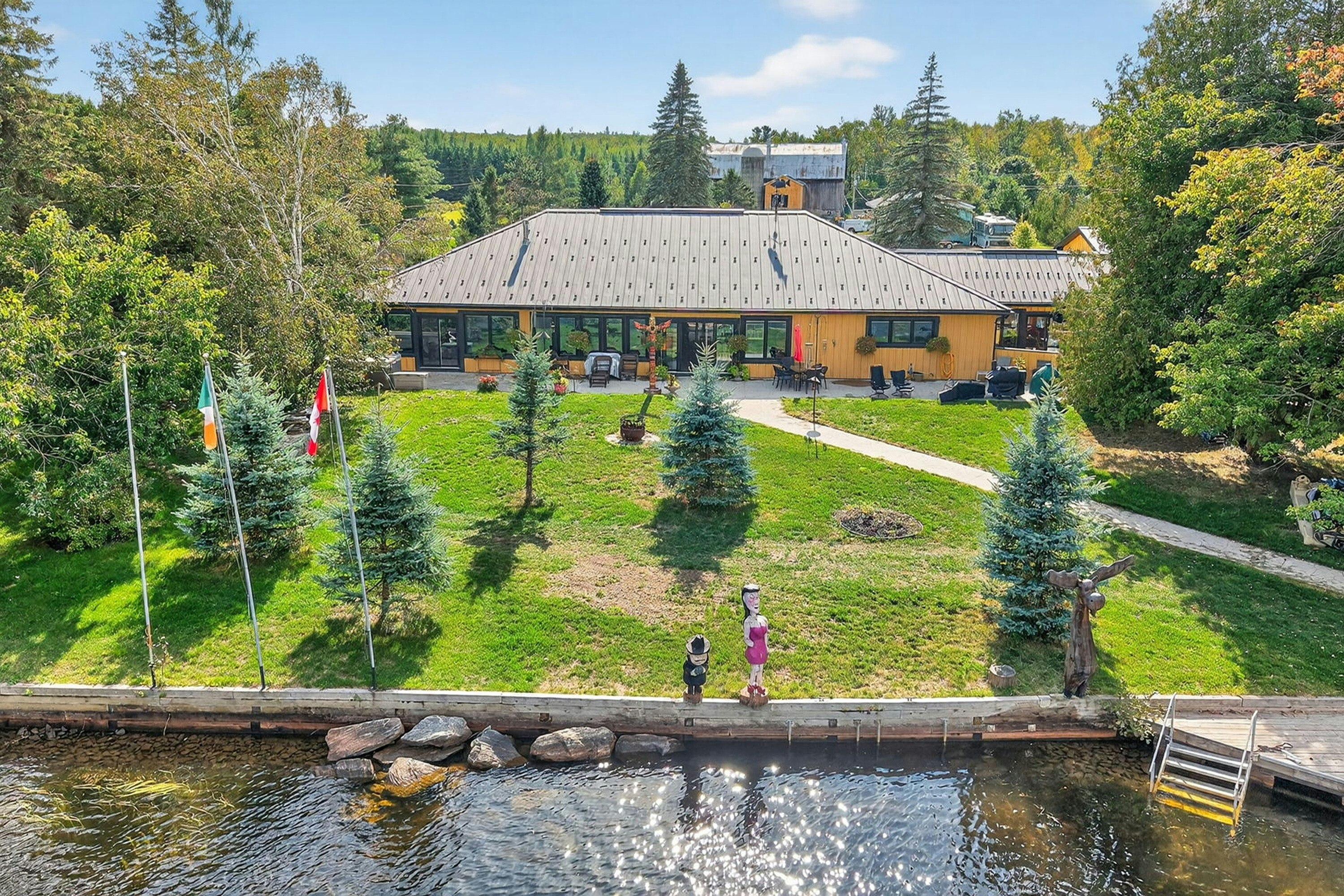 1082 Beaumont Farm Road, Bracebridge, ON, P1L 1X2