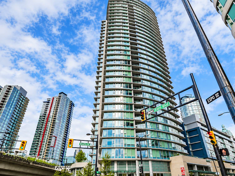 301-689 Abbott Street, Vancouver, BC, V6B 0J2