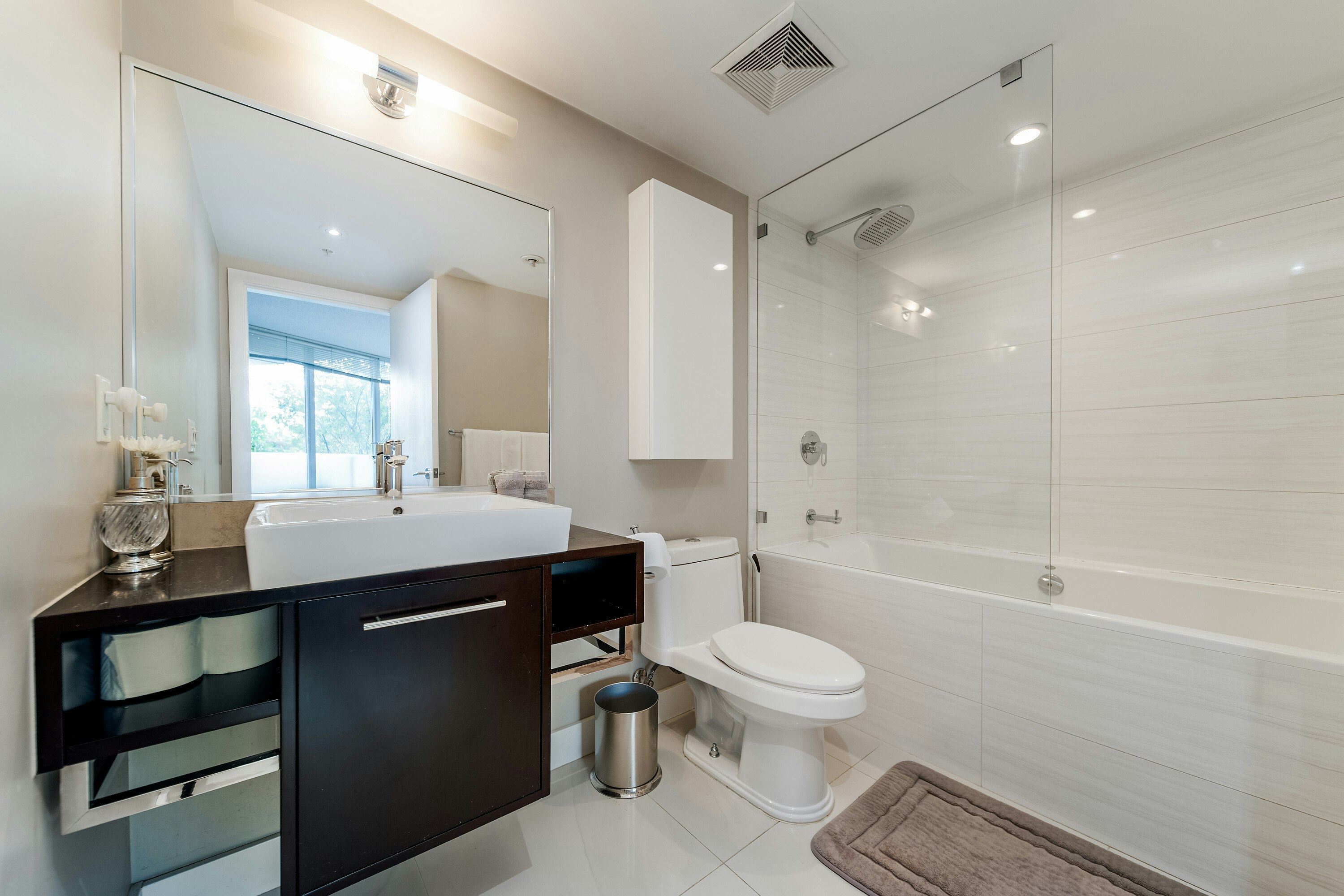 301-689 Abbott Street, Vancouver, BC, V6B 0J2 - 14