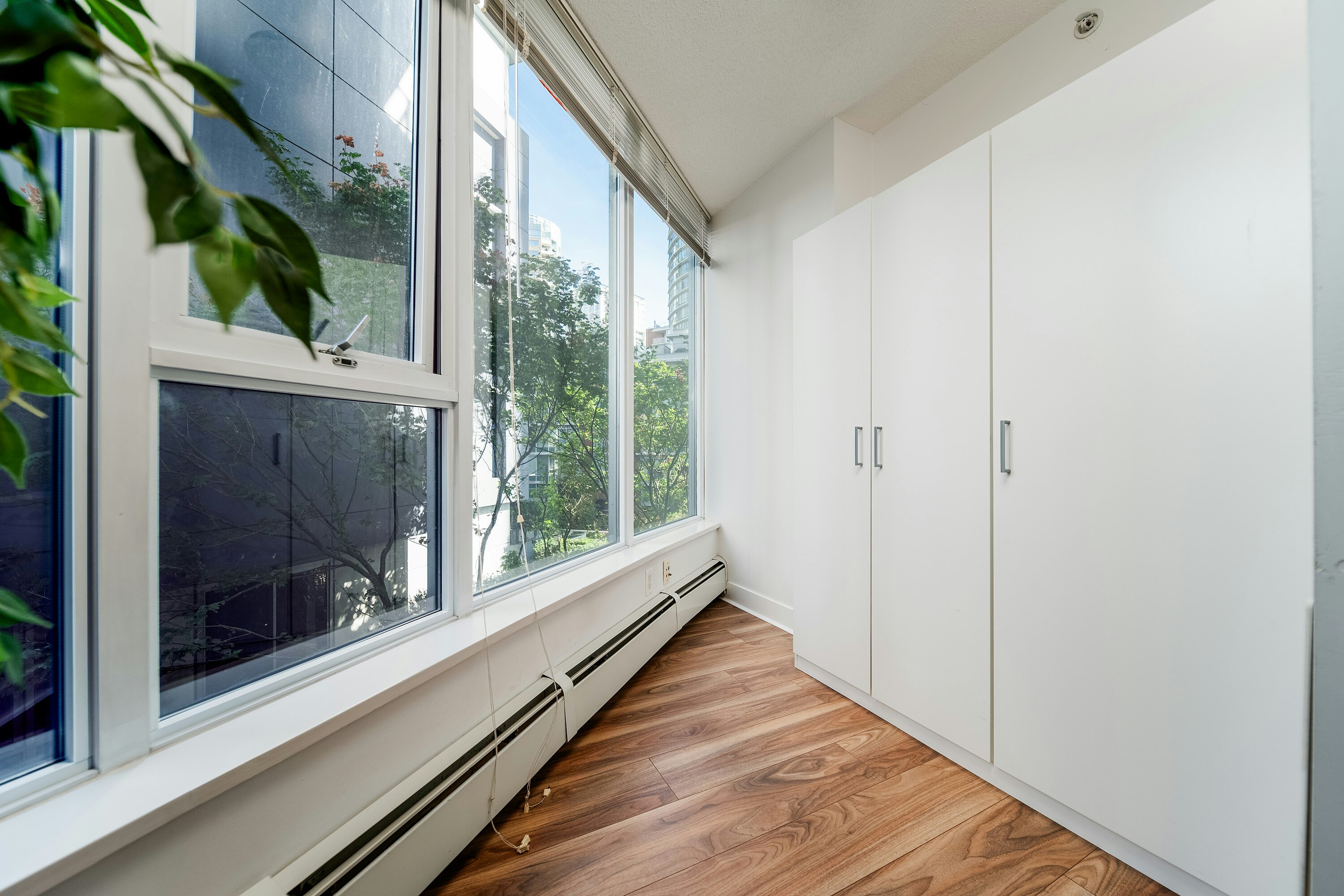 301-689 Abbott Street, Vancouver, BC, V6B 0J2 - 7