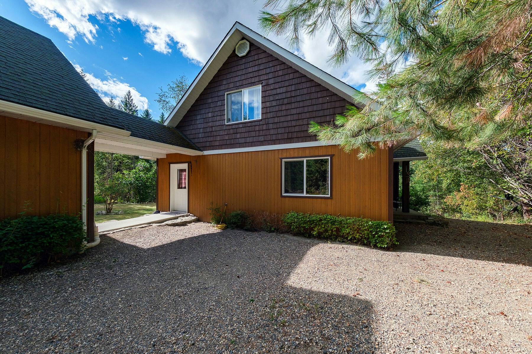1249 Creighton Valley Road, Lumby, BC, V0E 2G1