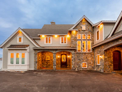 6688 Monck Park Road - 5