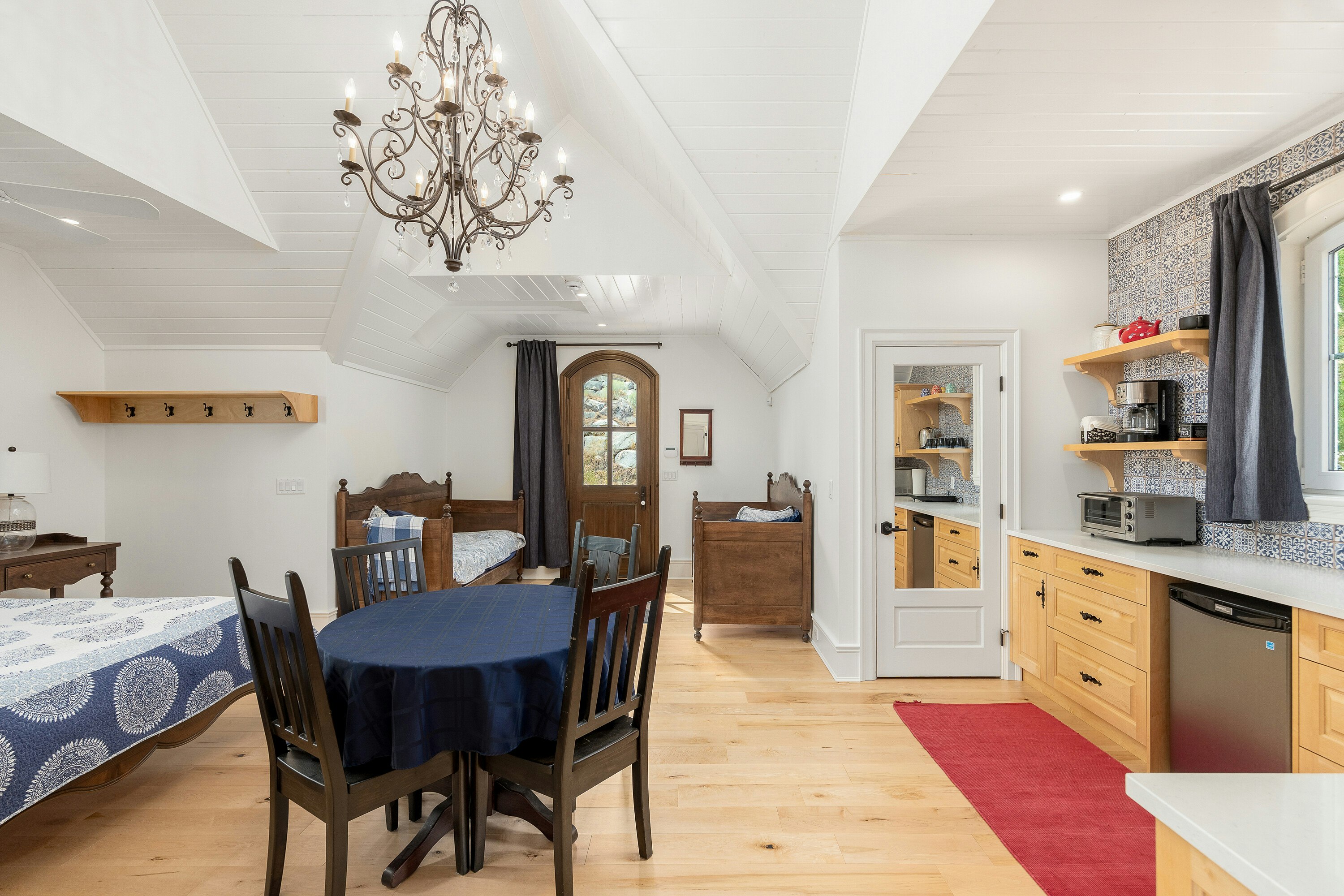 6688 Monck Park Road, Merritt, BC, V1K 0A1 - 72