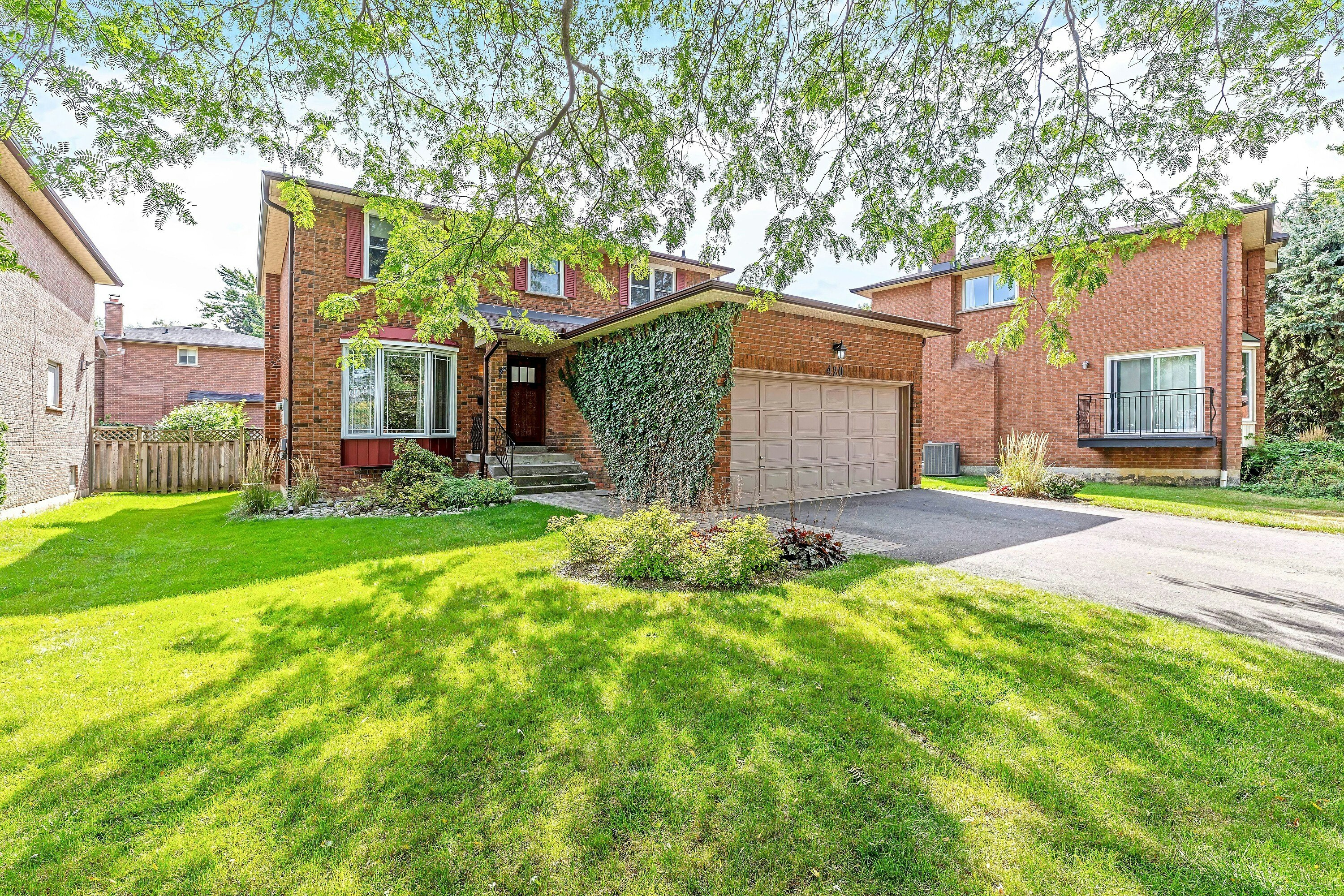 420 The Thicket, Mississauga, ON, L5G 4P6