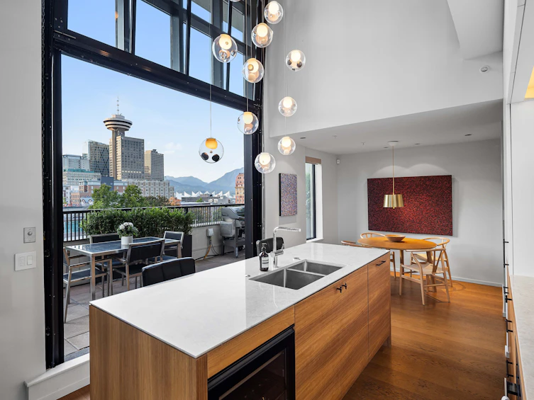 PH701-531 Beatty Street, Vancouver, BC, V6B 0C5