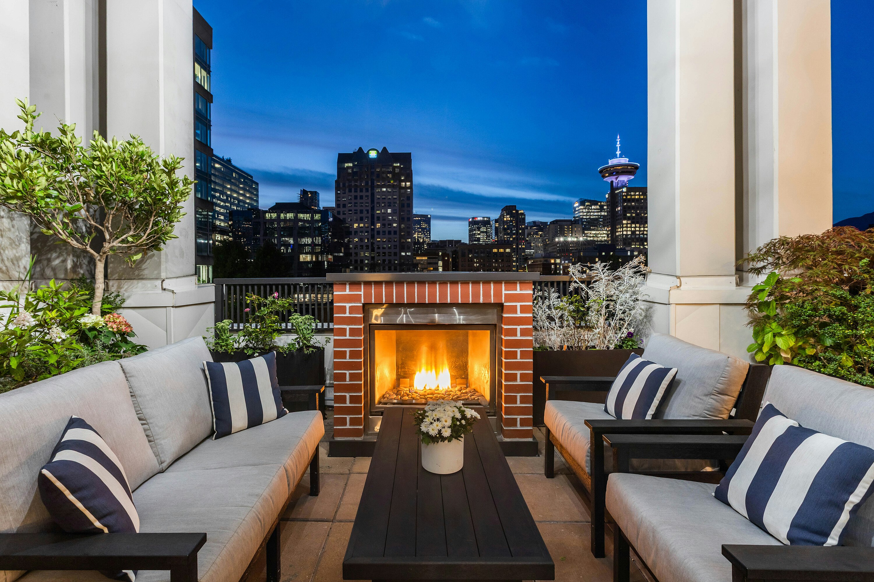 PH701-531 Beatty Street, Vancouver, BC, V6B 0C5 - 10