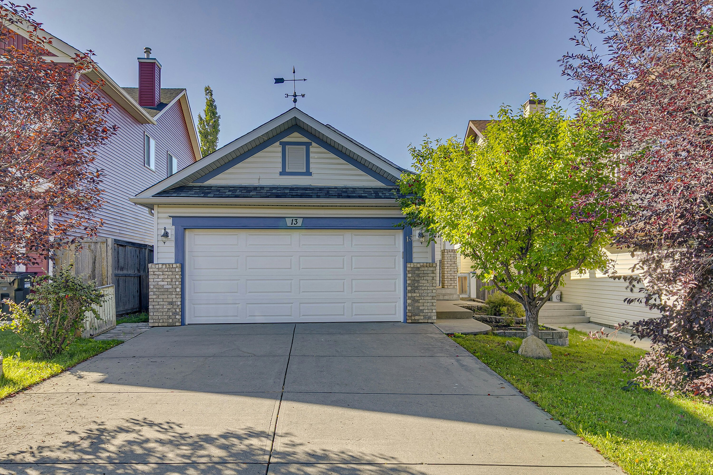 13 Evansbrooke Way NW, Calgary, AB, T3P 1C5