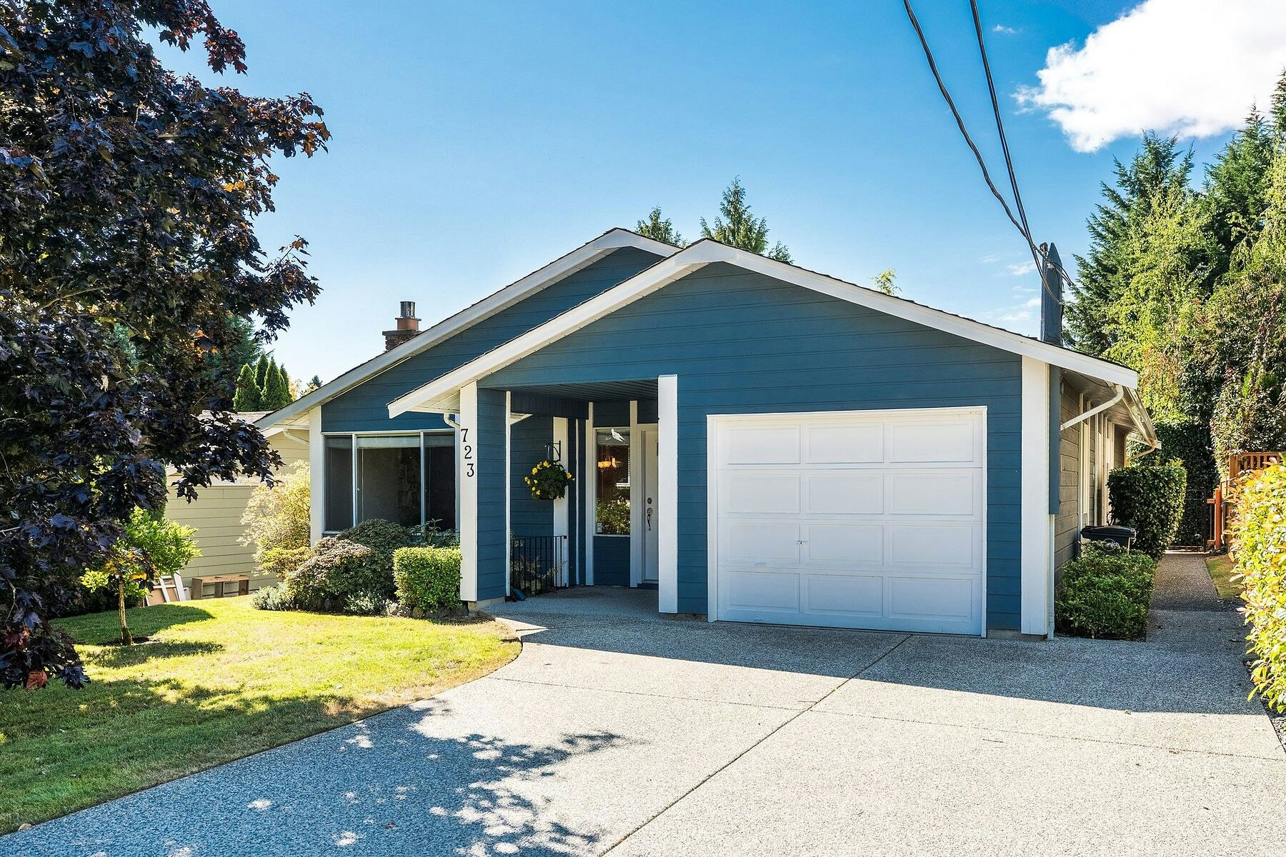 723 Miller Avenue, Saanich, BC, V8Z 3C9