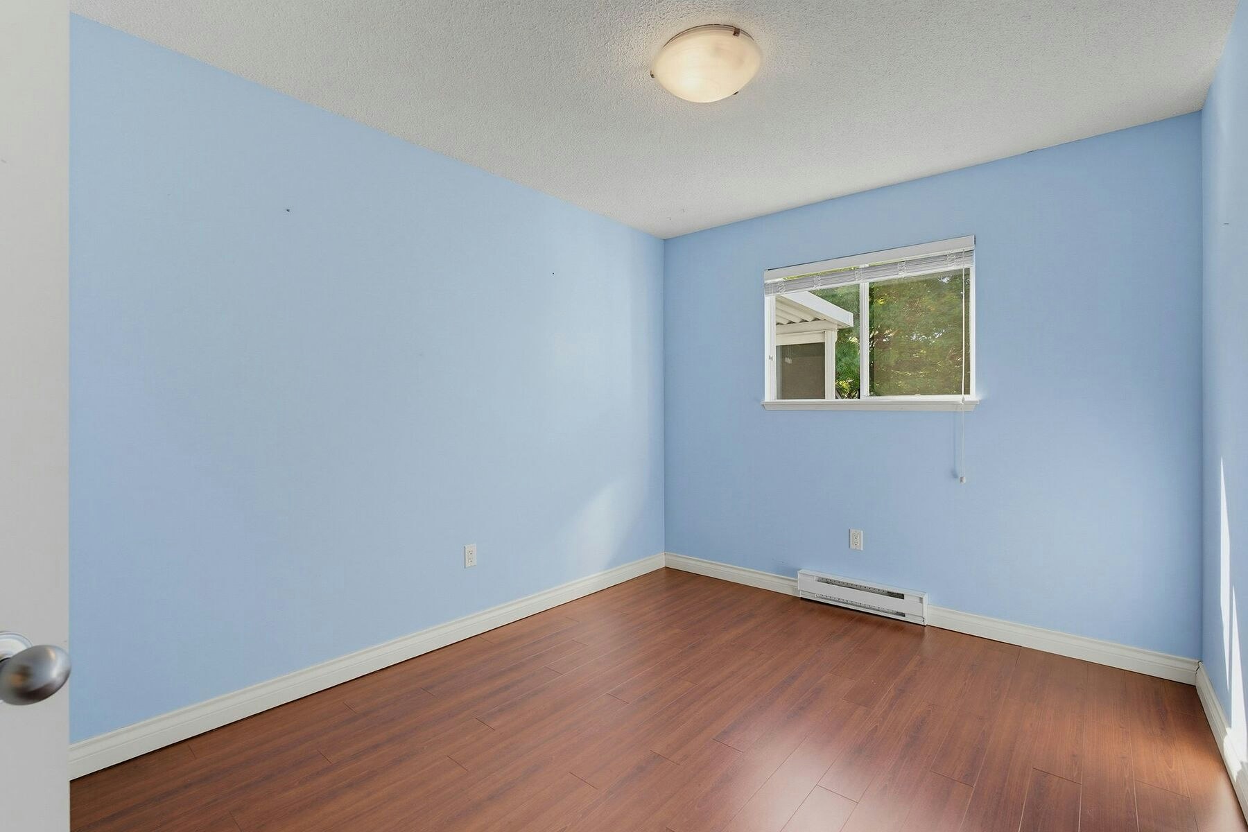 723 Miller Avenue, Saanich, BC, V8Z 3C9 - 19