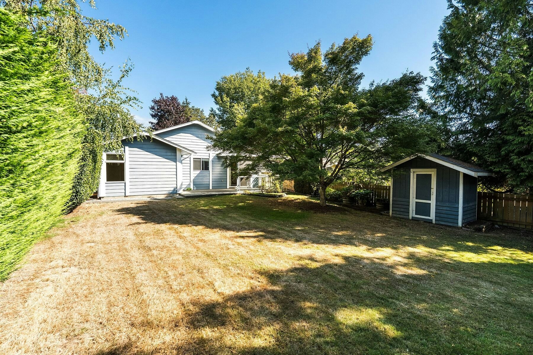 723 Miller Avenue, Saanich, BC, V8Z 3C9 - 24