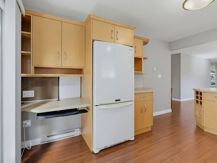 723 Miller Avenue, Saanich, BC, V8Z 3C9 - 14