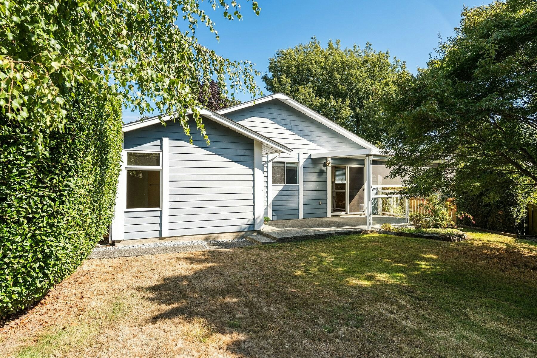 723 Miller Avenue, Saanich, BC, V8Z 3C9 - 23