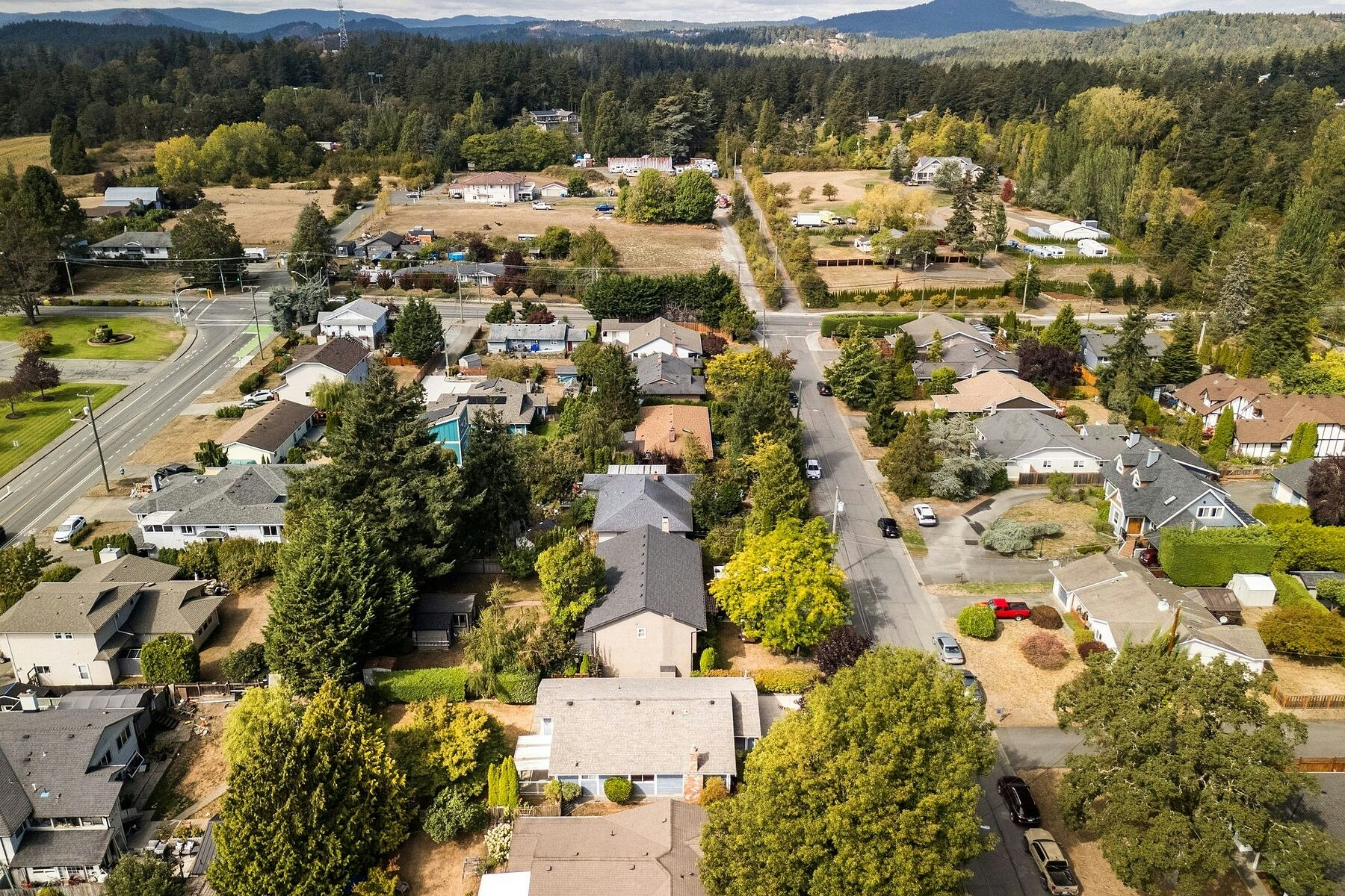 723 Miller Avenue, Saanich, BC, V8Z 3C9 - 31