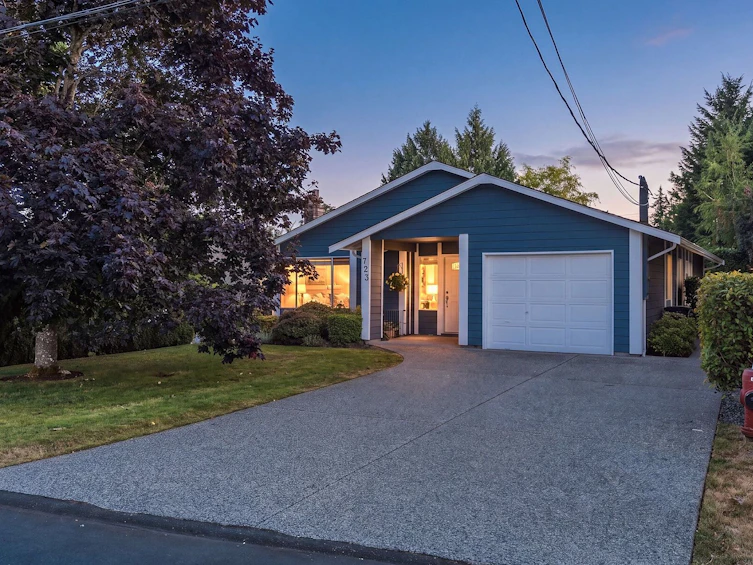 723 Miller Avenue, Saanich, BC, V8Z 3C9 - 32