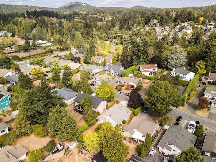 723 Miller Avenue, Saanich, BC, V8Z 3C9 - 30