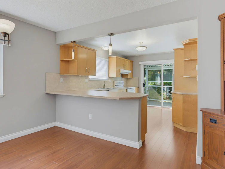 723 Miller Avenue, Saanich, BC, V8Z 3C9 - 10