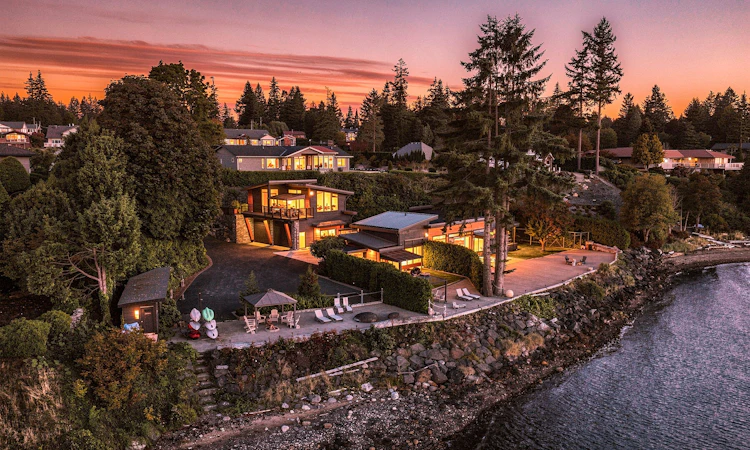 3875 Discovery Drive
