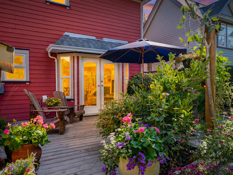1110 Reno Street, Victoria, BC, V9A 4B6 - 2