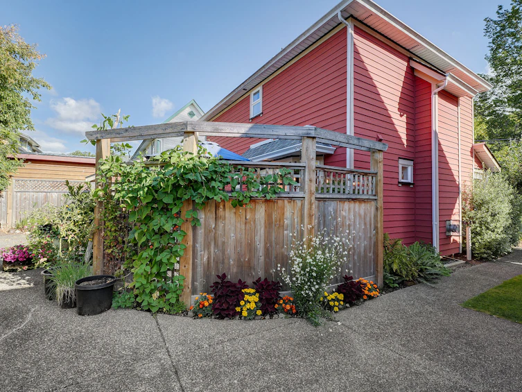 1110 Reno Street, Victoria, BC, V9A 4B6 - 31