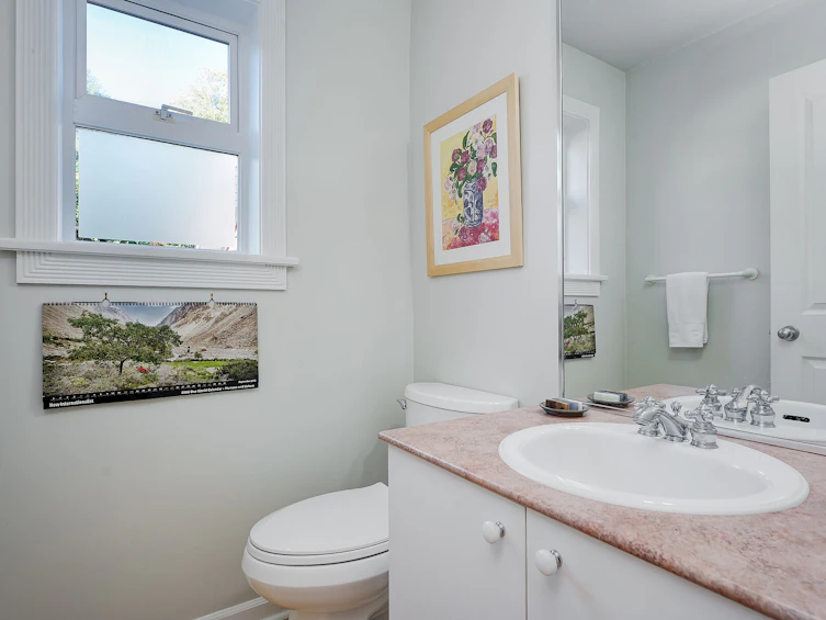 1110 Reno Street, Victoria, BC, V9A 4B6 - 16