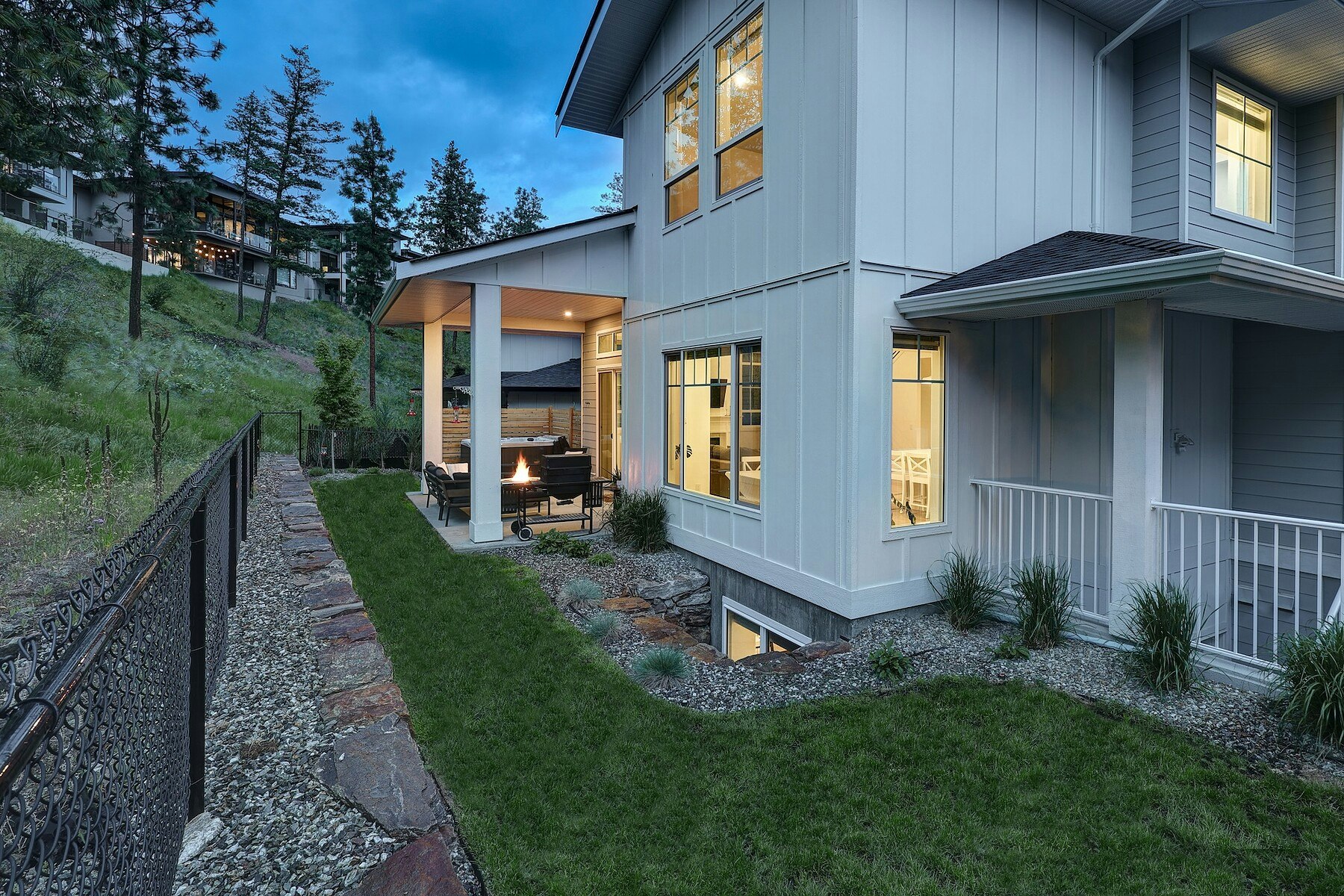 201 Summer Wood Drive, Kelowna, BC, V1V 0C9 - 31