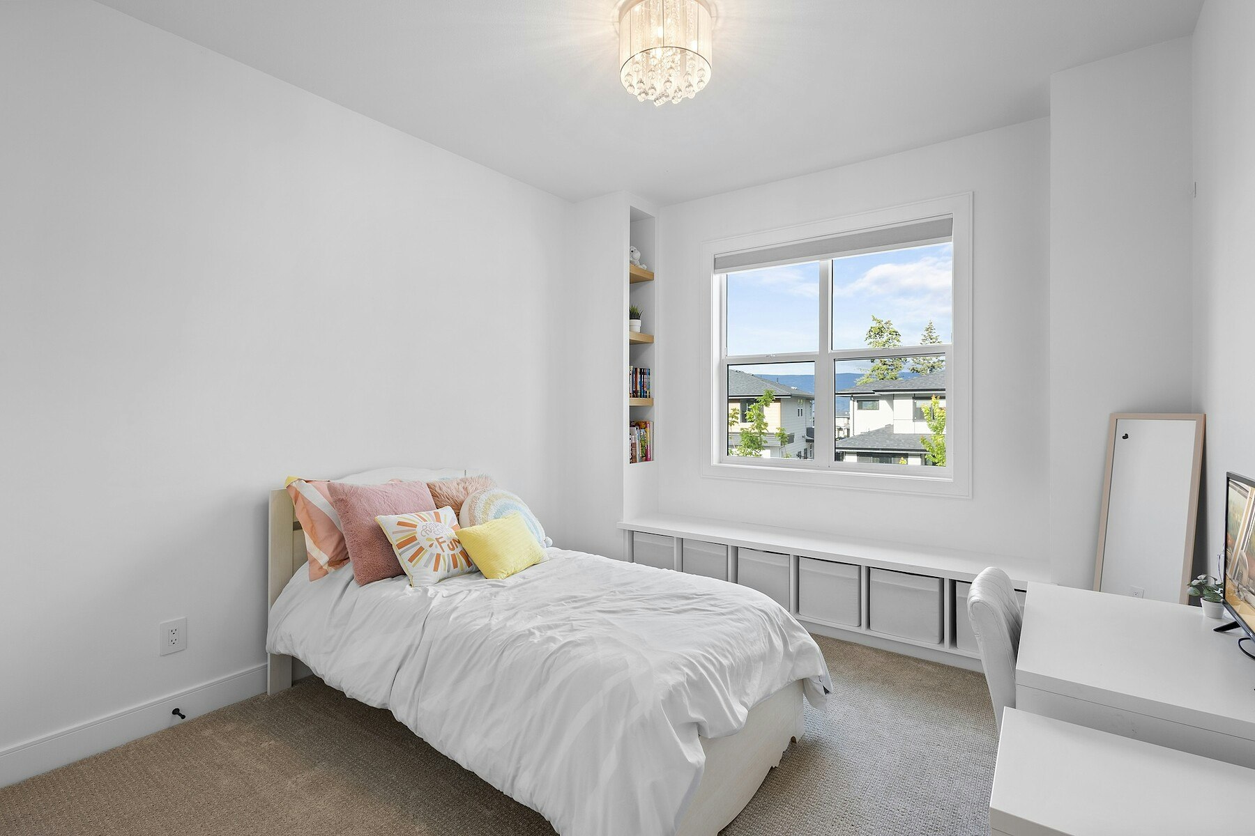 201 Summer Wood Drive, Kelowna, BC, V1V 0C9 - 44