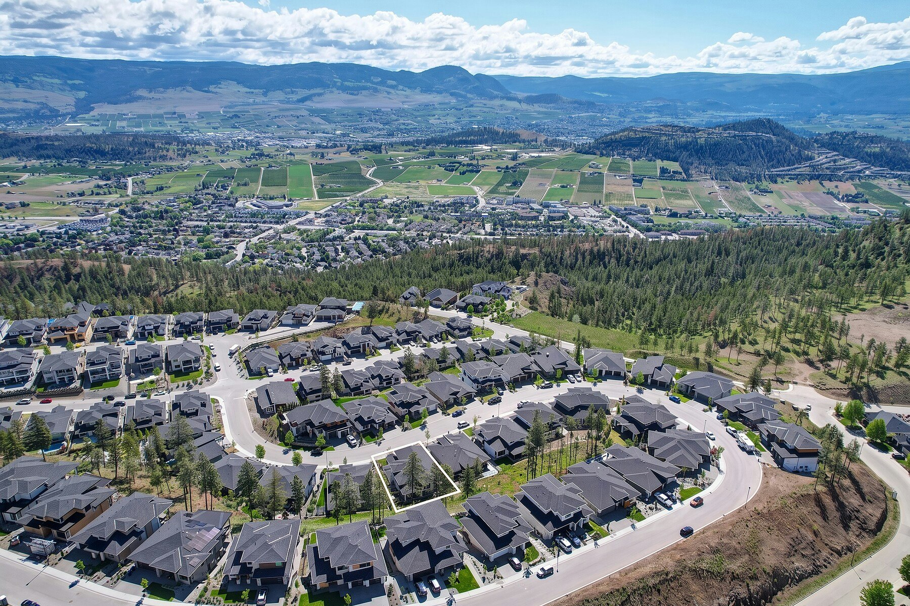 201 Summer Wood Drive, Kelowna, BC, V1V 0C9 - 60