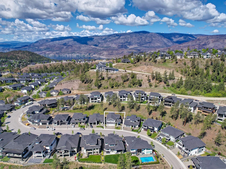 201 Summer Wood Drive, Kelowna, BC, V1V 0C9 - 59