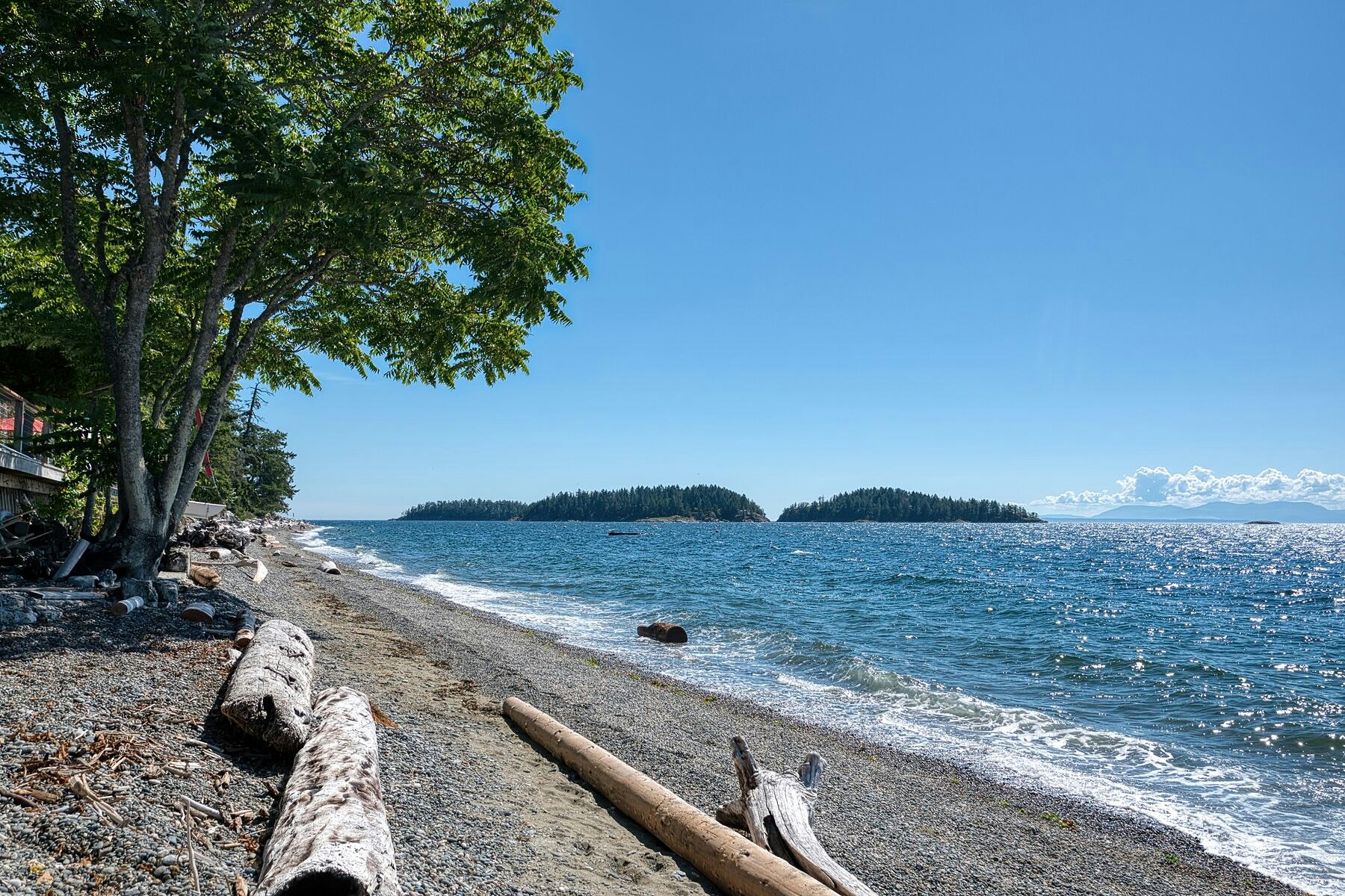 6833 Sunshine Coast Highway, Sechelt, BC, V7Z 0T2 - 2