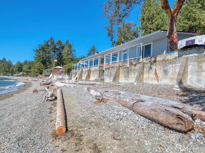 6833 Sunshine Coast Highway - 3