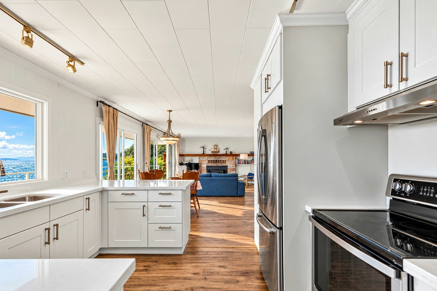 6833 Sunshine Coast Highway, Sechelt, BC, V7Z 0T2 - 16