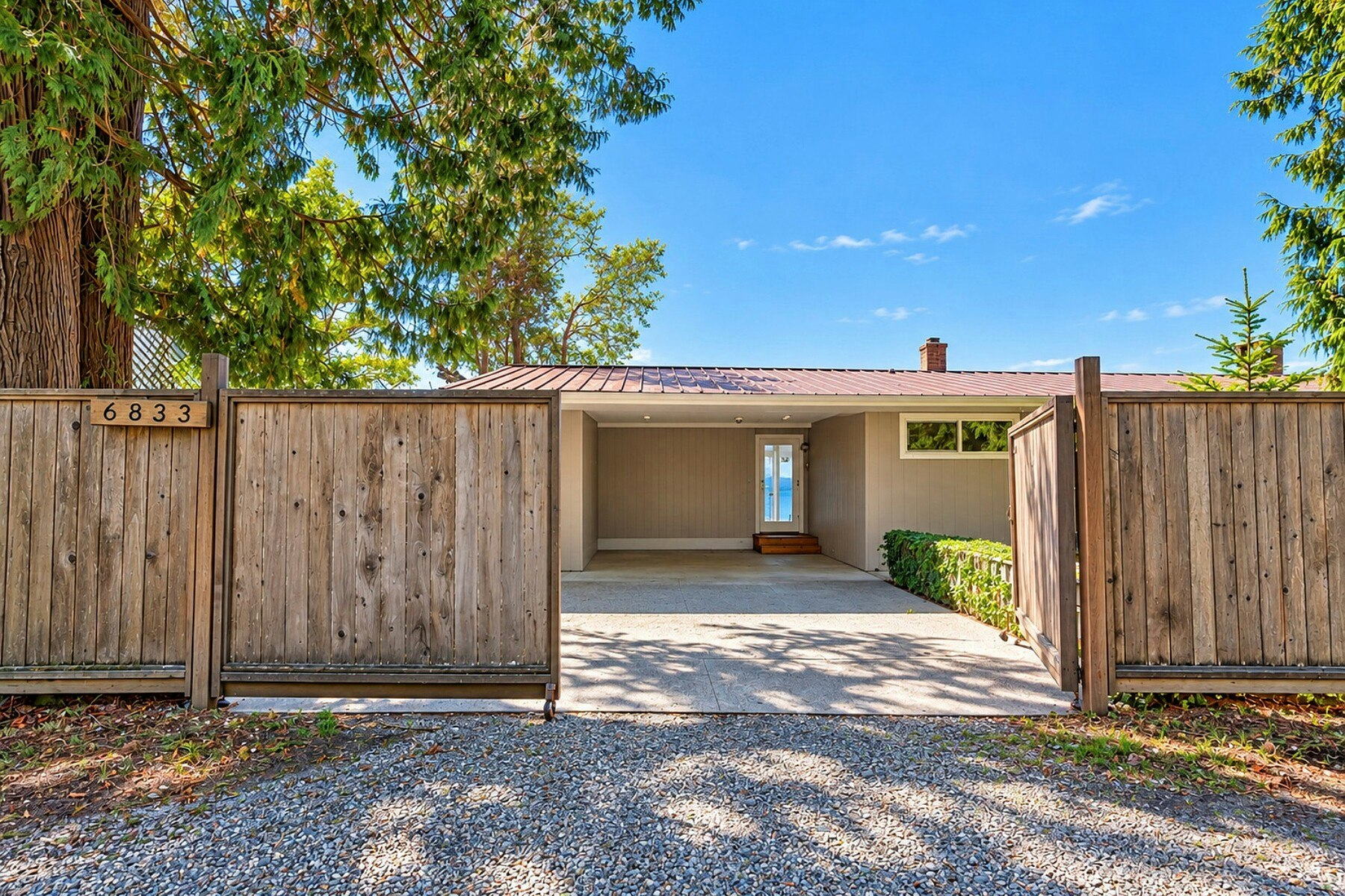6833 Sunshine Coast Highway, Sechelt, BC, V7Z 0T2 - 32