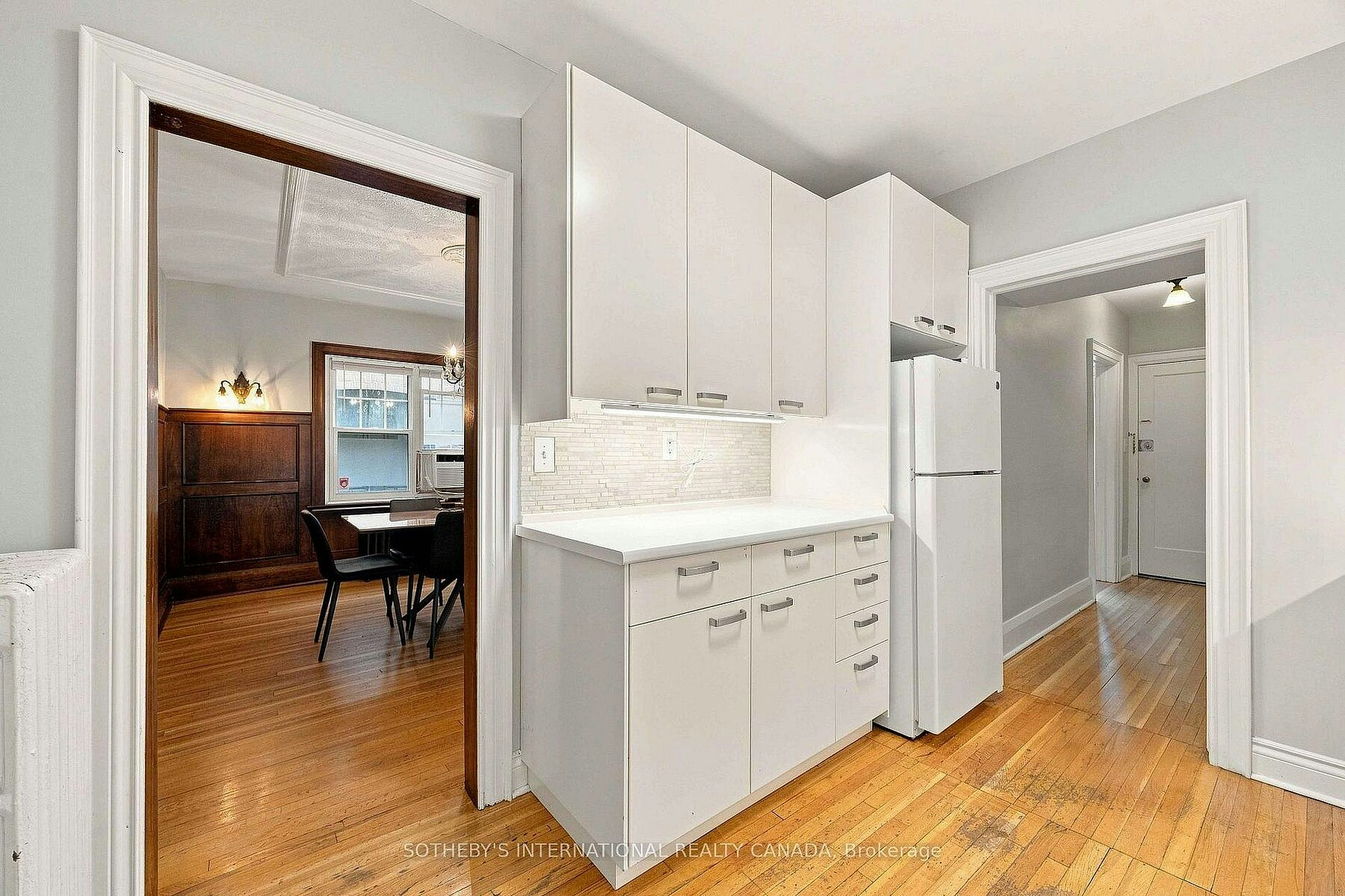 14 Kilbarry Main Road, Toronto, ON, M5P 1K5 - 10