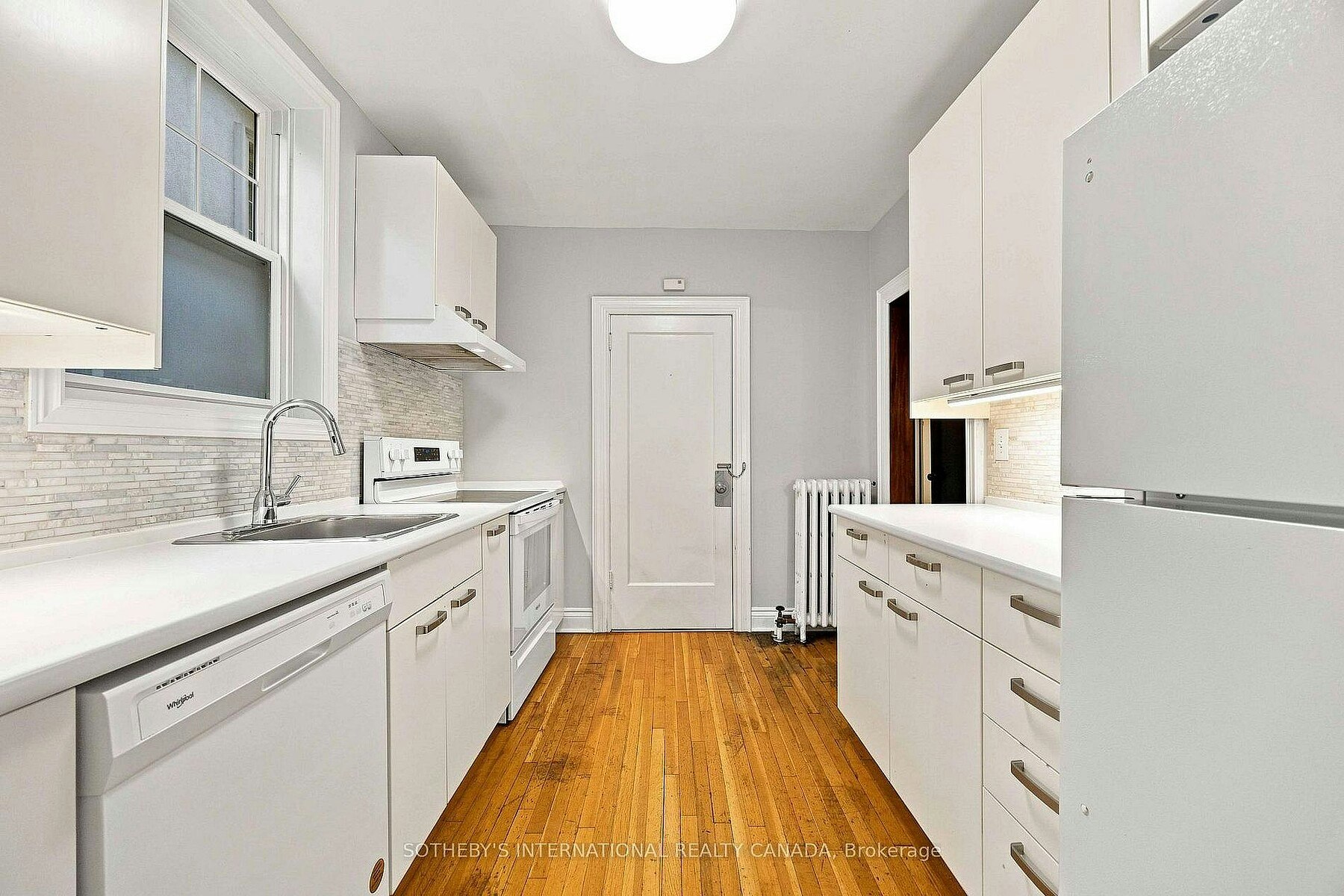 14 Kilbarry Main Road, Toronto, ON, M5P 1K5 - 12