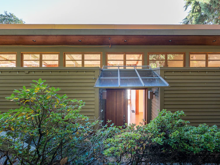 4893 Sunshine Coast Highway, Sechelt, BC, V7Z 0B6 - 4
