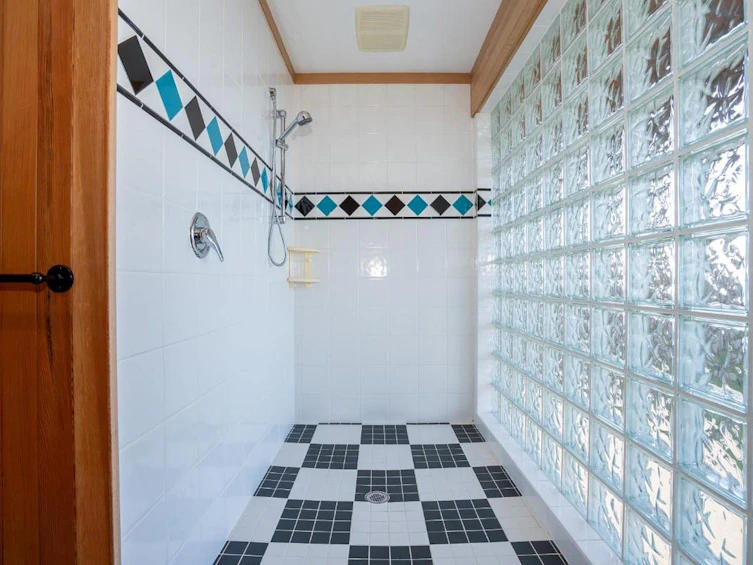 4893 Sunshine Coast Highway, Sechelt, BC, V7Z 0B6 - 29