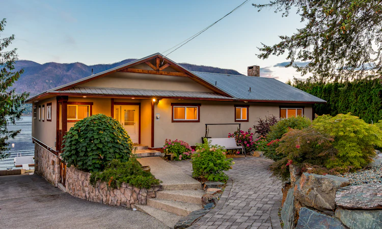 2968 Mabry Road