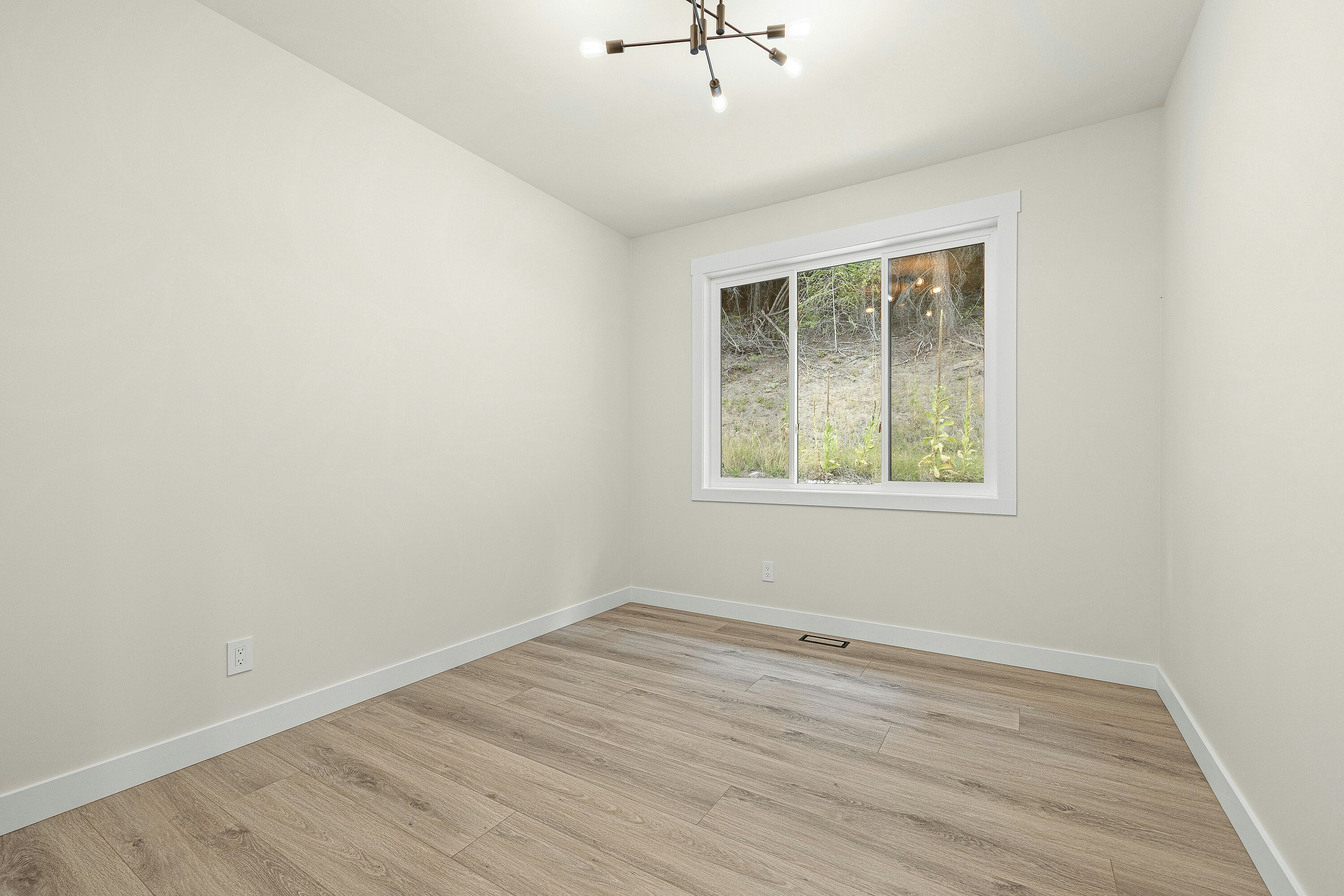 7863 Boulter Road, Vernon, BC, V1B 3N2 - 32