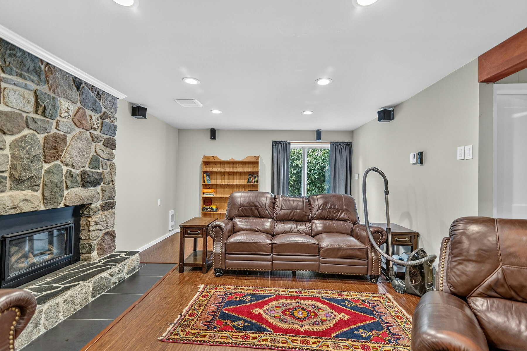 4898 Sunshine Coast Highway, Sechelt, BC, V7Z 0B7 - 22